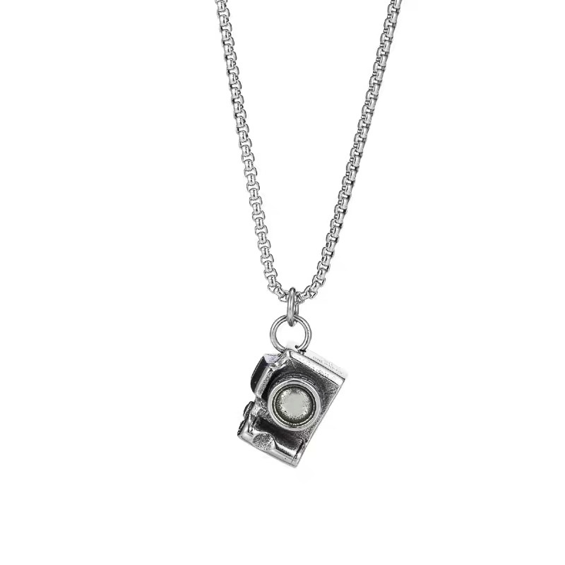 Original niche hip-hop necklace for men, trendy, European and American fashion, individual and retro camera pendant, titanium steel pendant for women details Picture