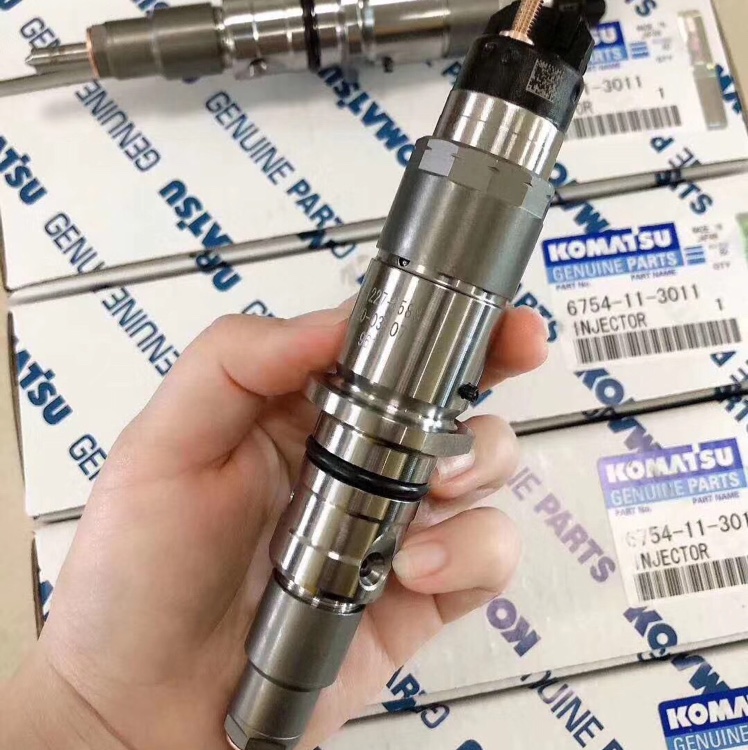 Komatsu Construction Machinery excavator PC220-8 8-240-8 Injector assembly 6754-11-3011 6754113011