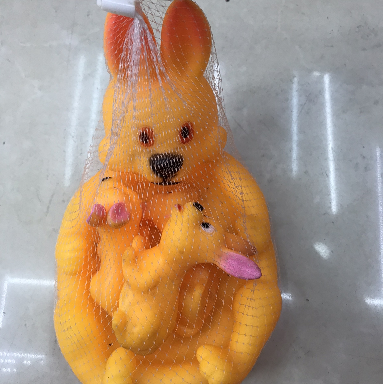 Enamel mother rabbit cute baby rabbit sound kneadingly called children bath toys