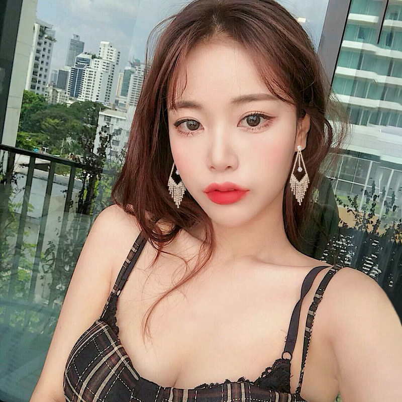 厂家直销2020新款925银针耳饰快手抖音直播货源韩版流行饰品大气百搭显瘦脸时尚欧美风地摊小饰品批发直供详情图6