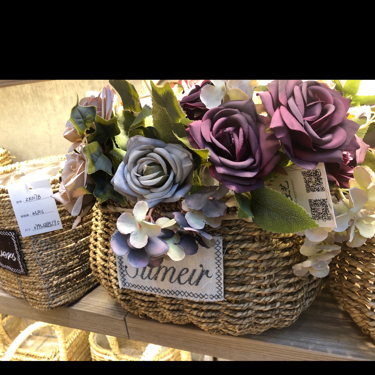 Qingling Craft handmade gardening baskets, decorative flower vases, straw woven small baskets, home decoration Specification image