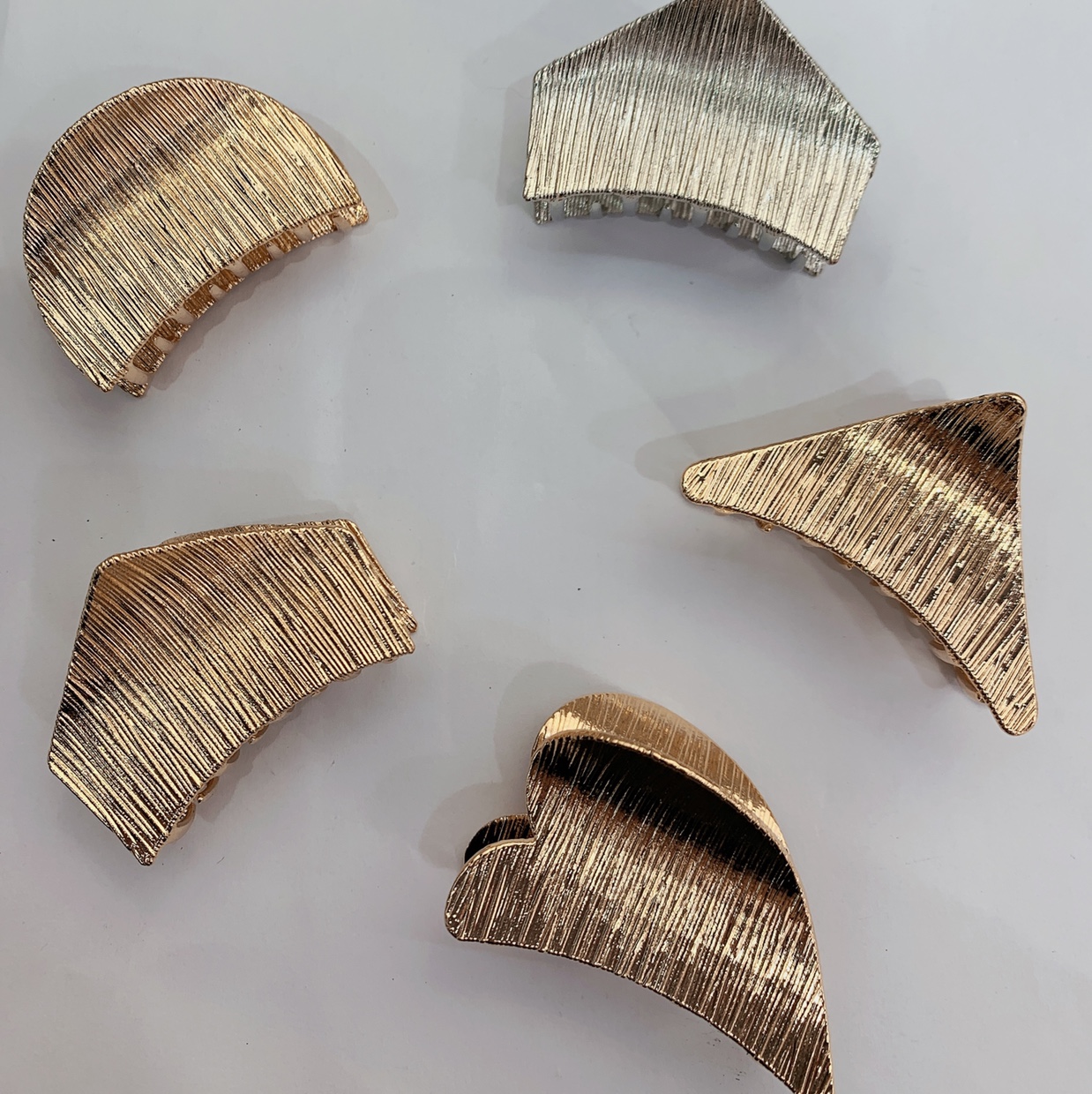 Alloy claw, thumbnail
