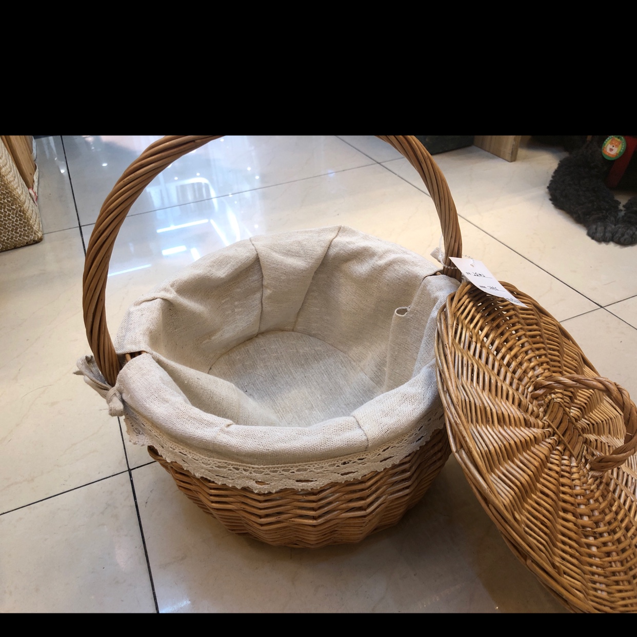 Qingling Craft hand-woven willow storage baskets, picnic baskets, and home storage