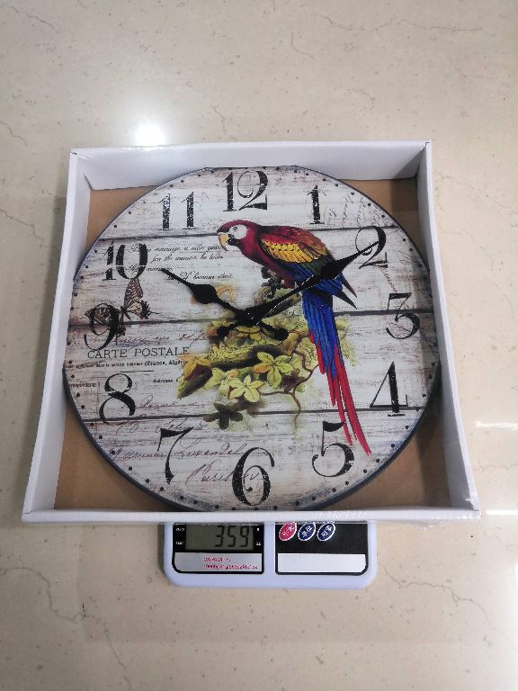 A 30-centimeter, 359-gram PS plastic board European-style retro wall clock is selling well in Yiwu. It's fashionable detail image 2