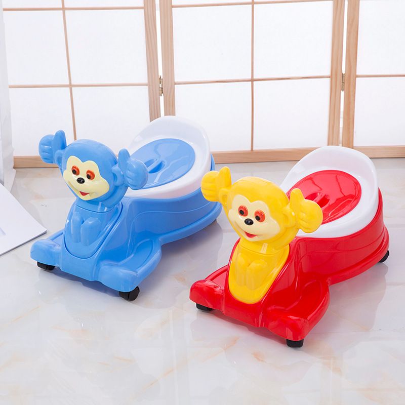 In-stock children's toilet, cartoon plastic baby toilet bowl, portable for boys and girls, 8067 Application Scenario