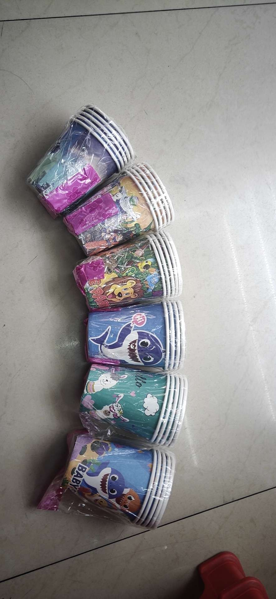 Paper cups thumbnail