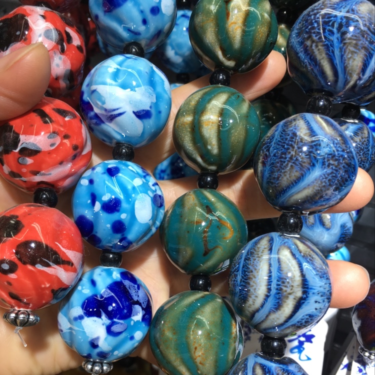 Ceramic ball thumbnail