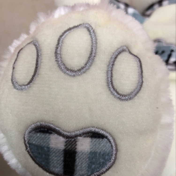 30厘米穿衣服绣字母、量大可以3-4个颜色搭配细节图