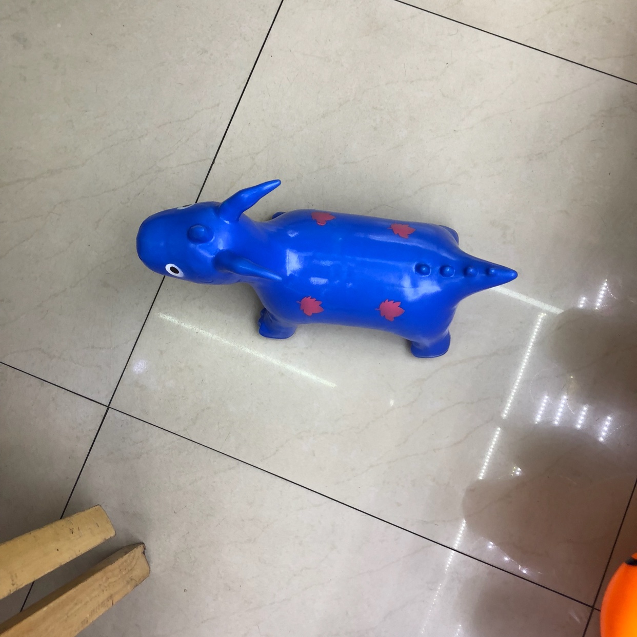 Wholesale of small animal inflatable toys 1