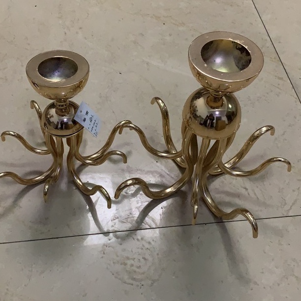 شمعدان معدني، أخطبوط، صغير الحجم