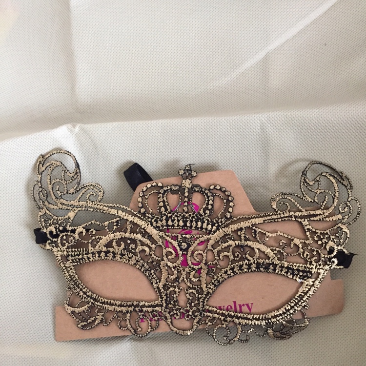 Antique gold mask card
