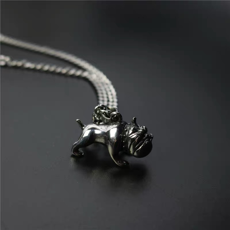 Bulldog pendant, European and American fashion hip-hop pendant, personalized titanium steel men's necklace, trendy pendant, Douyin long sweater chain, stainless steel necklace details Picture