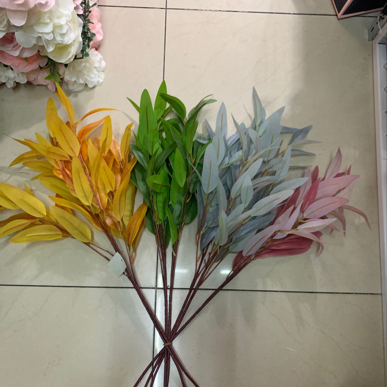 Simulated flower decoration simulated single eucalyptus leaf simulated eucalyptus leaves (3 × eucalyptus leaves)