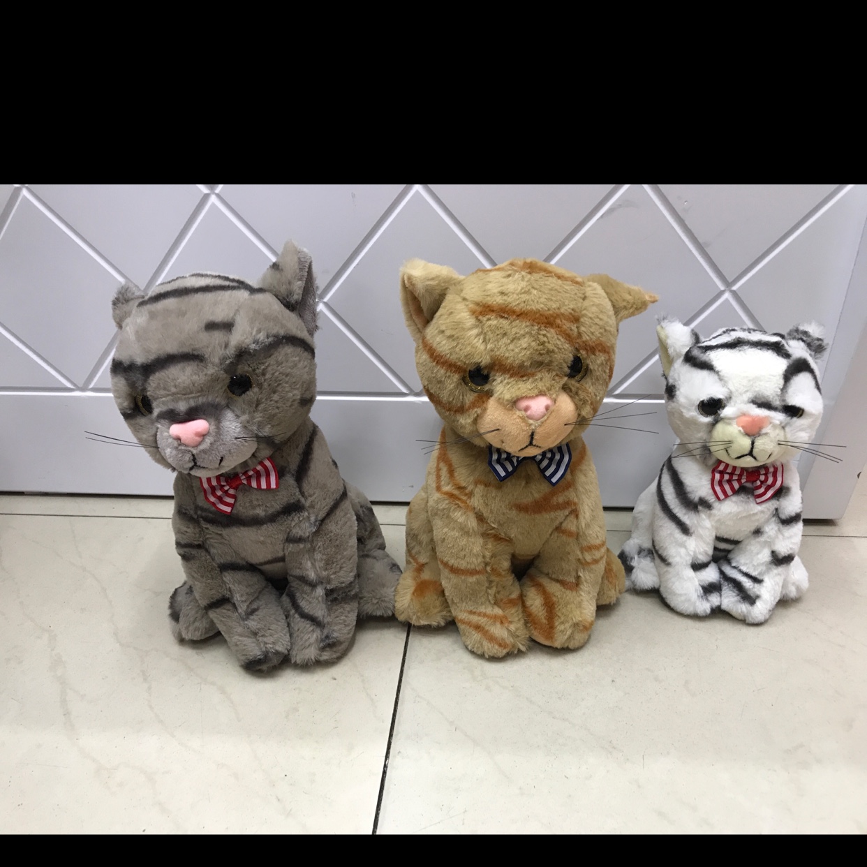 Crouching bow tie Cat 3 color stripes optional dream plush toy lucky doll claw machine action figure thumbnail