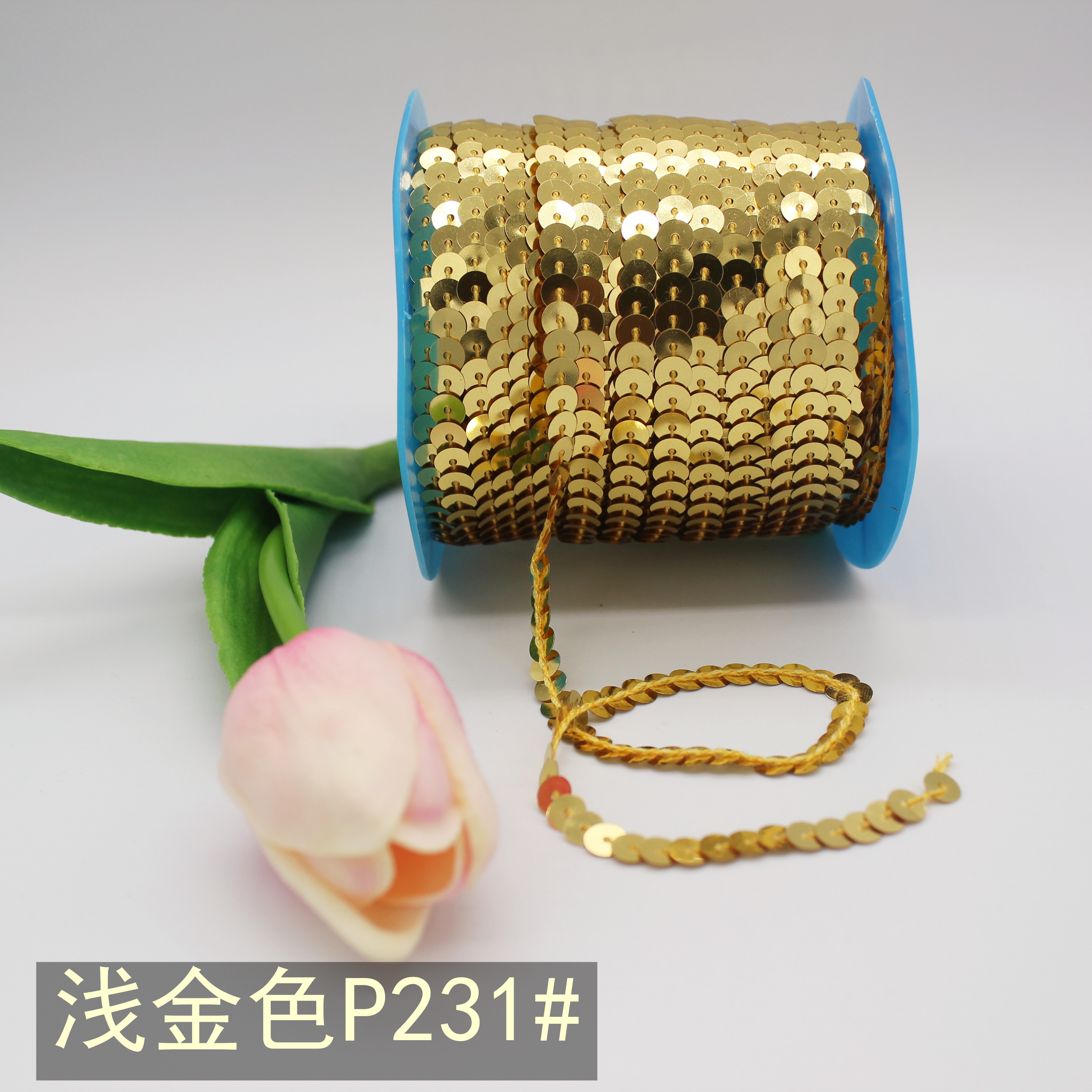 厂家直销 6mm银底色PET环保珠片 DIY服装配件 现货款 sequin belt详情2