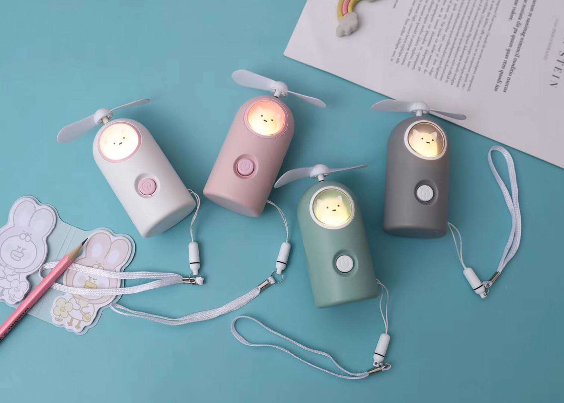 712 cute light small fan thumbnail