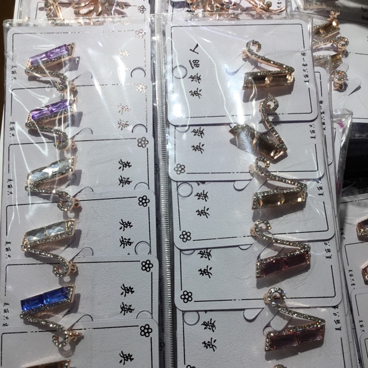 合金/胸针产品图