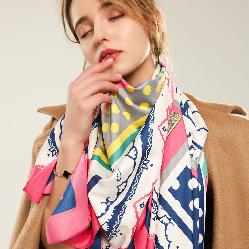 Manufacturers Supply Twill Silk Four Pieces Of Polka Dot Women's Scarf European And American Style Spring And Autumn Printed Scarf In Stock Application Scenario