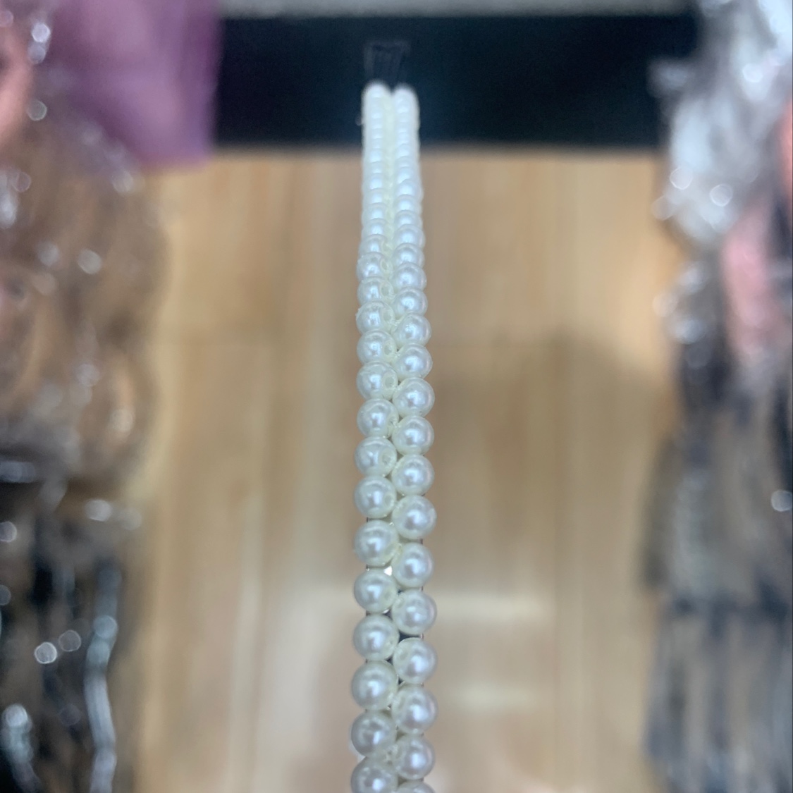 Head clasp 21 thumbnail