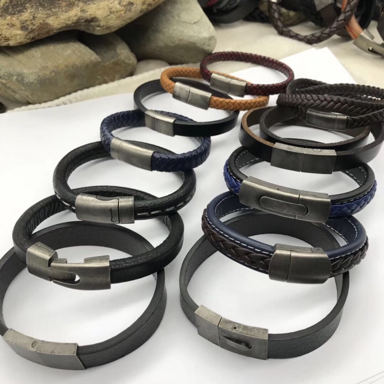 2020 Amazon Cross-border European and American leather bracelets, genuine leather titanium steel bracelet accessories Item Picture