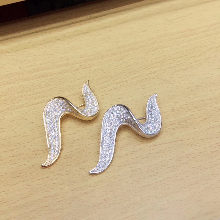 Fashion Zircon brooch brooch brooch brooch luxury atmosphere suit jacket women with simple accessories
