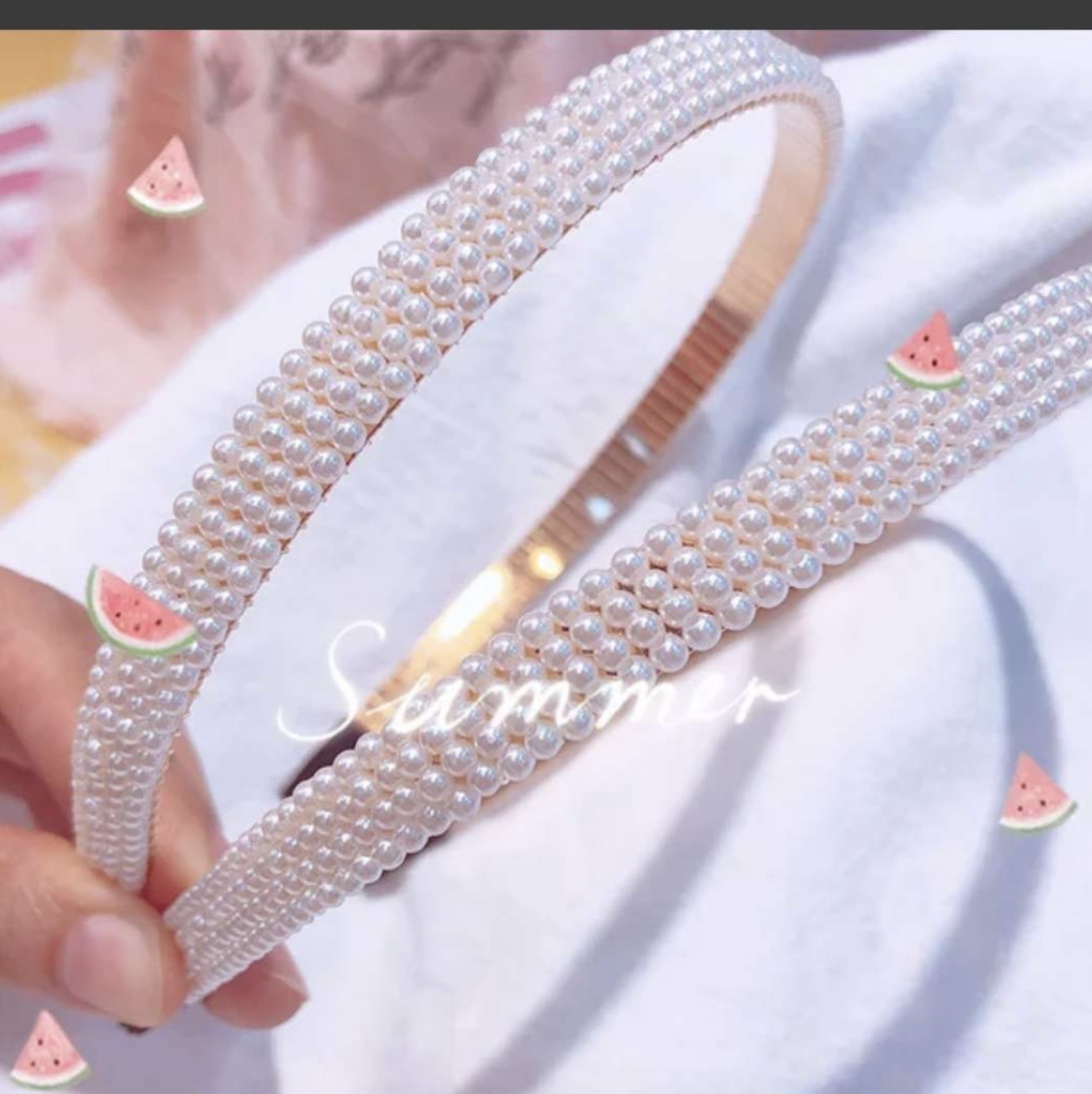Head clasp 16 thumbnail