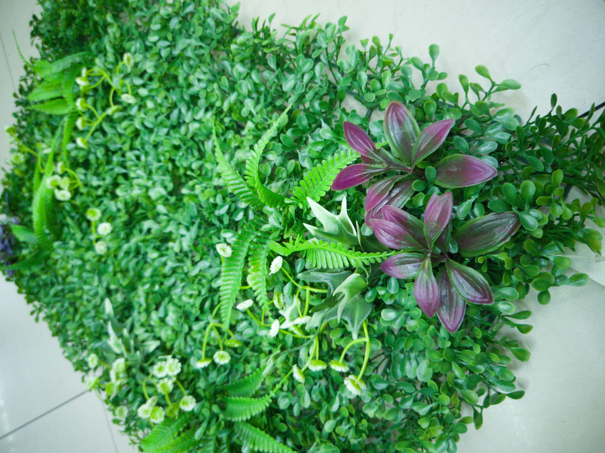 Artificial plant wall, green plant wall, plant wall, decorative wall, flower wall, background wall, interior decoration, balcony, storefront decoration 02 Application Scenario