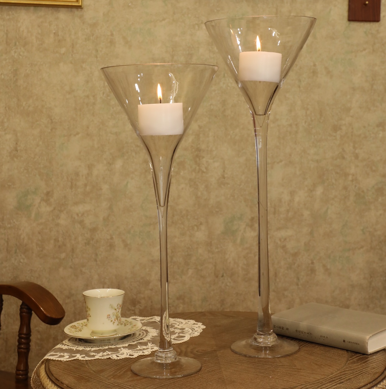 High-legged three-legged cup wedding planning exhibition flower arrangement