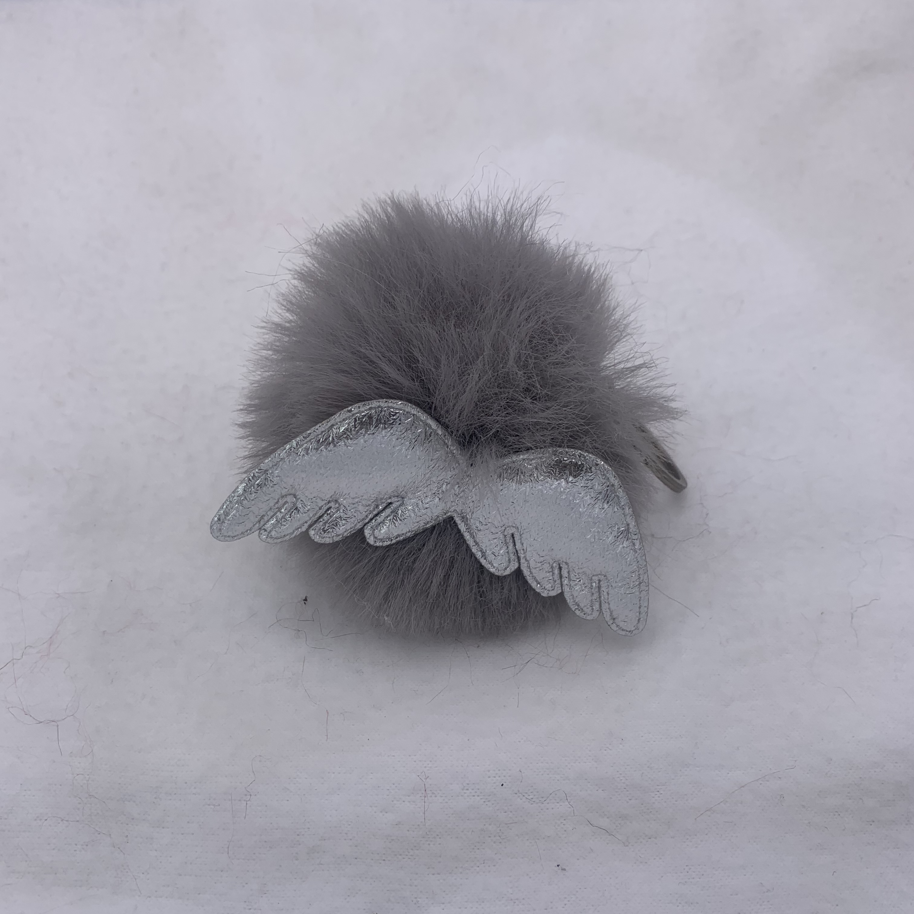 天使翅膀毛球钥匙扣挂件 天鹅翼 小兔毛 皮草毛毛球钥匙链挂饰详情图1