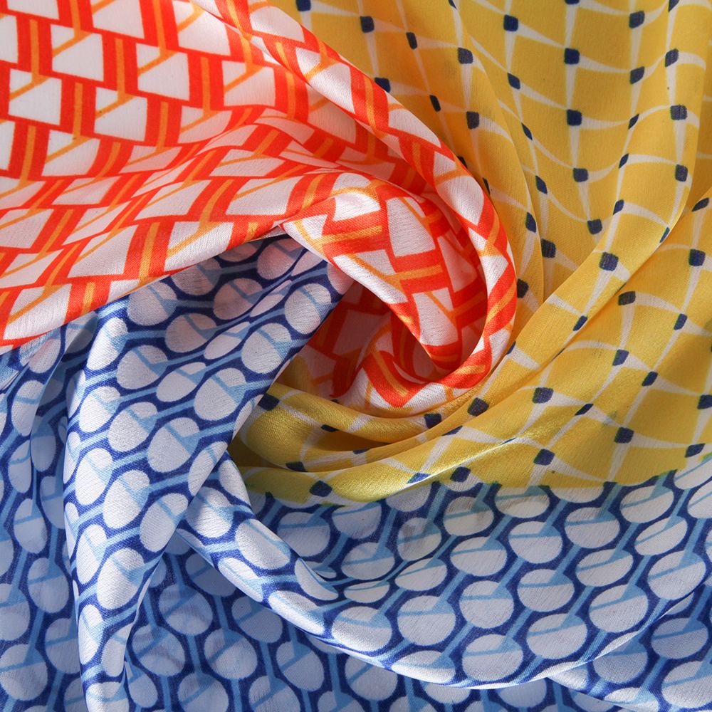 Silk satin triangular geometric spliced women's scarves, extra-large and long styles, spring and autumn scarves are in stock and selling well Item Picture