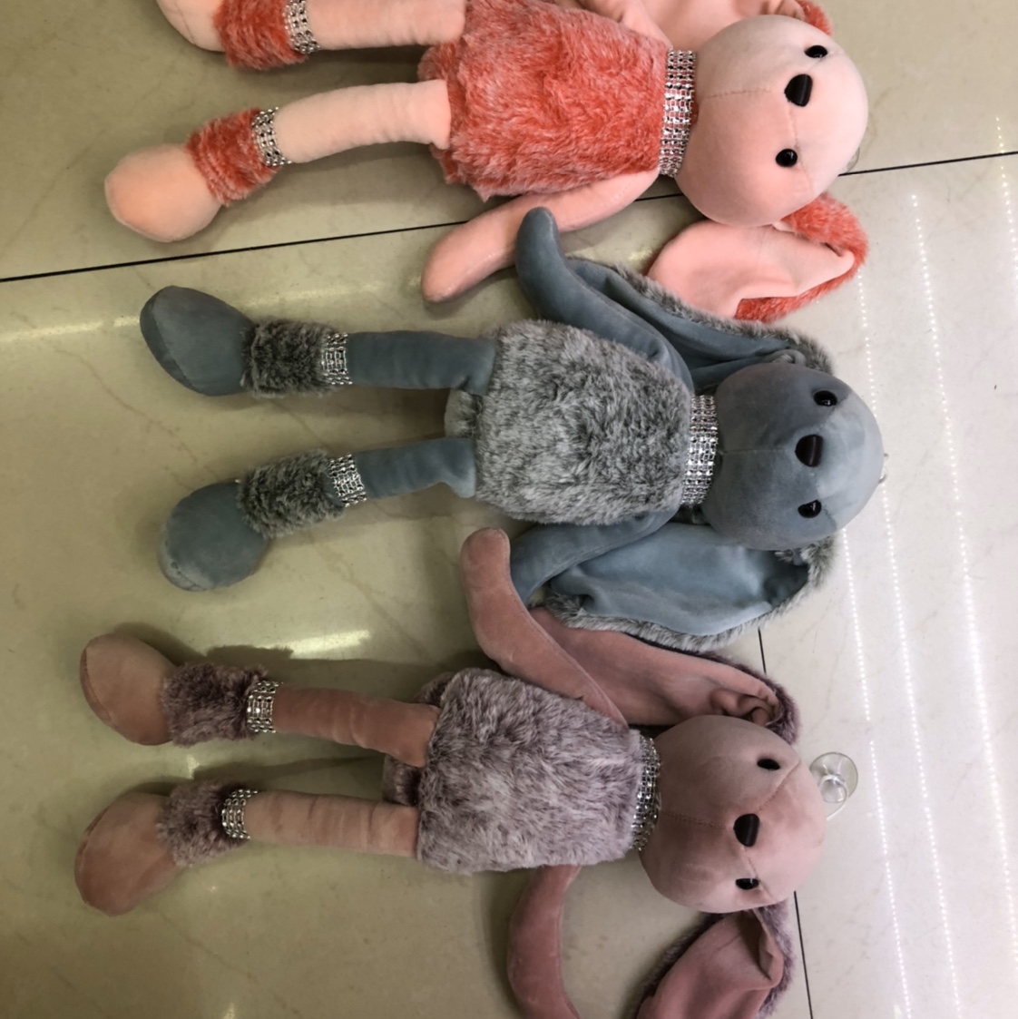 毛绒玩具钻石邦尼兔，生日礼物婚庆礼品外贸原单