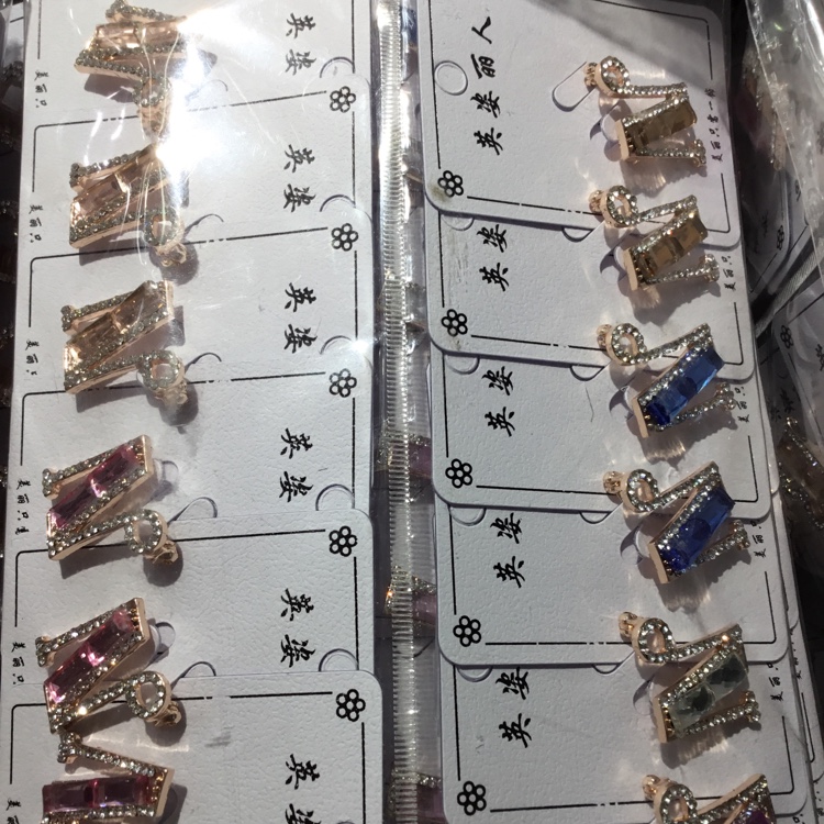 合金/胸针产品图