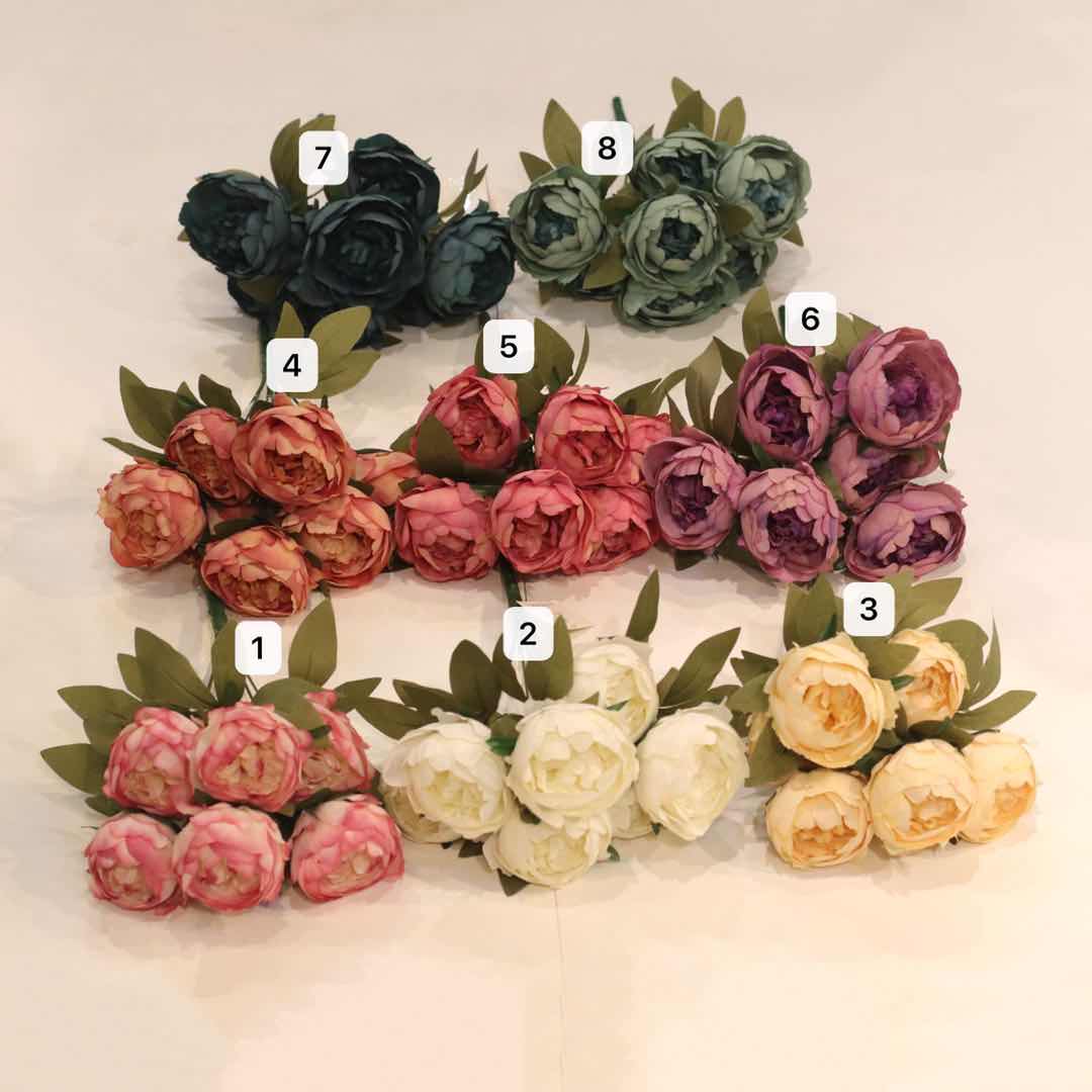 LX－43 7头油画菊婚庆把花，手捧牡丹图