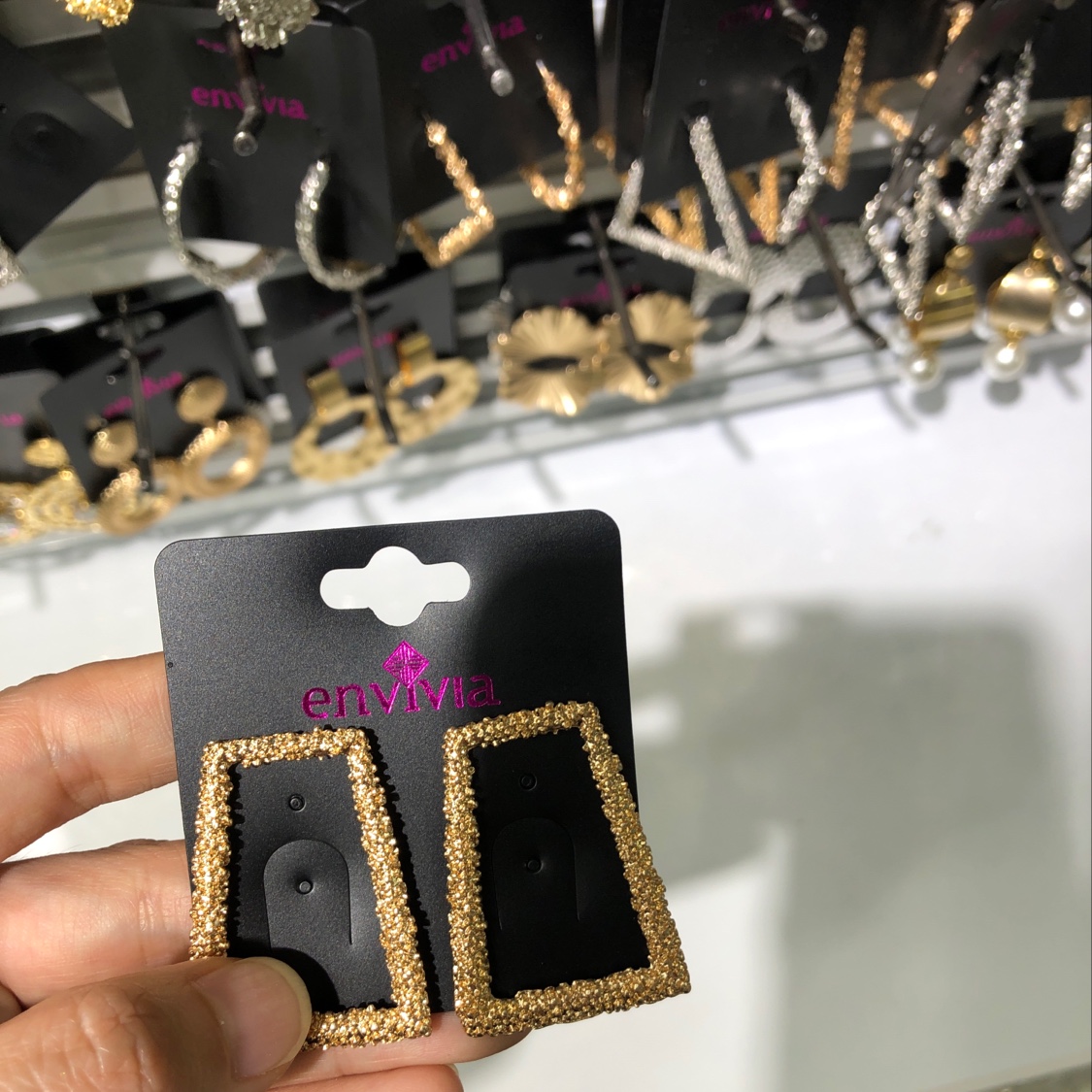 Earrings 17 thumbnail