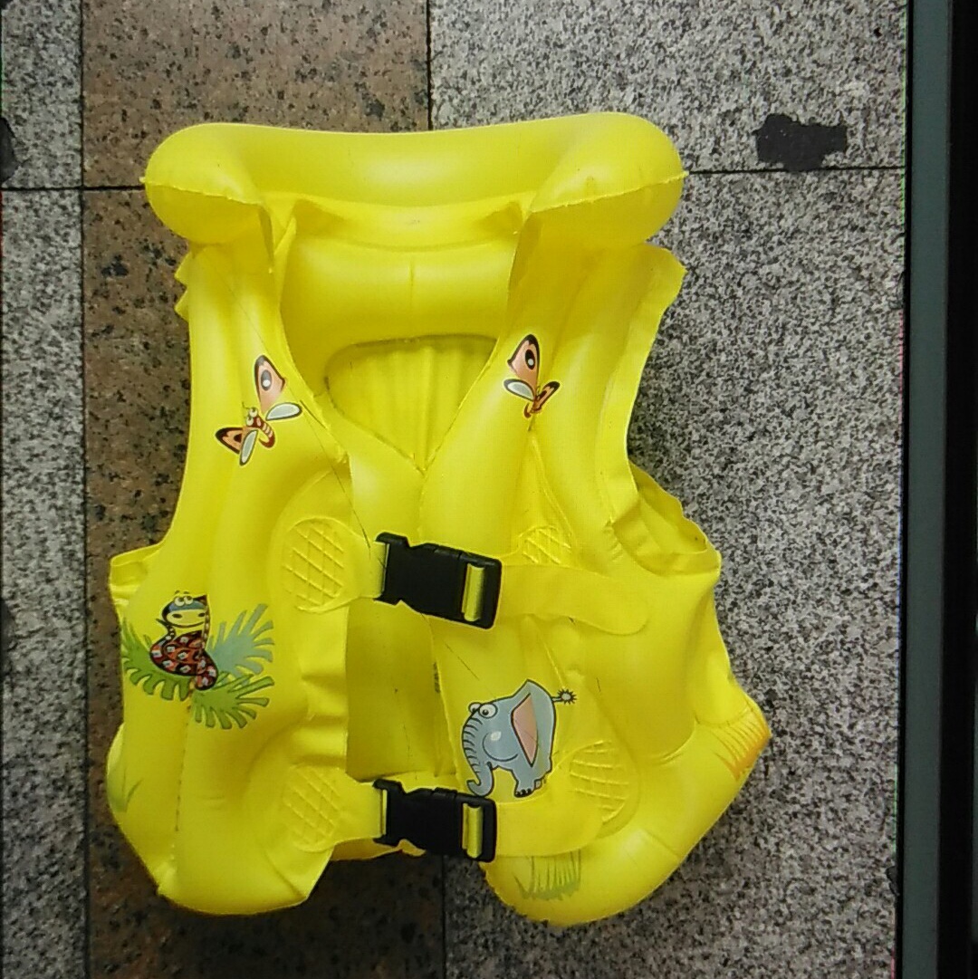大号鱼泳衣