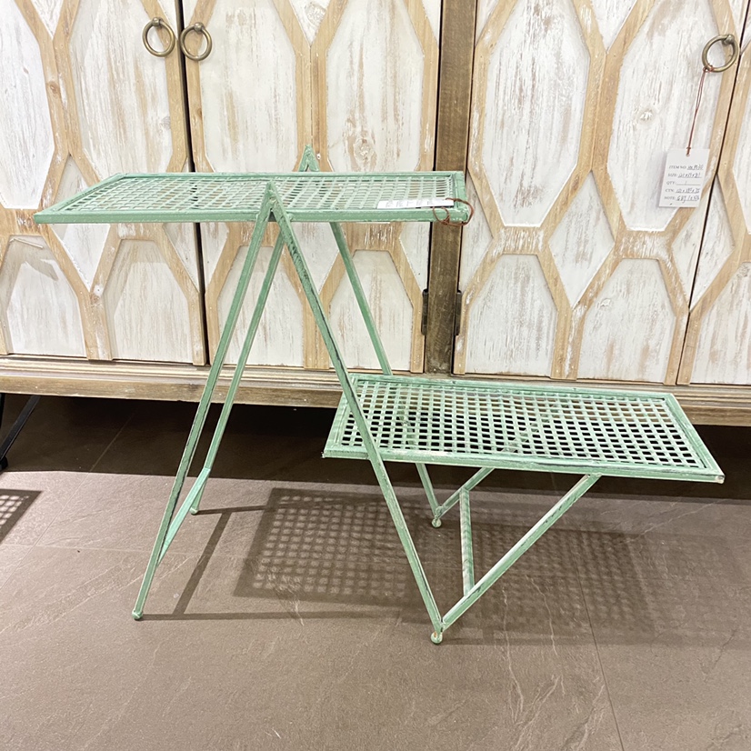 Green aged flower stand details Picture