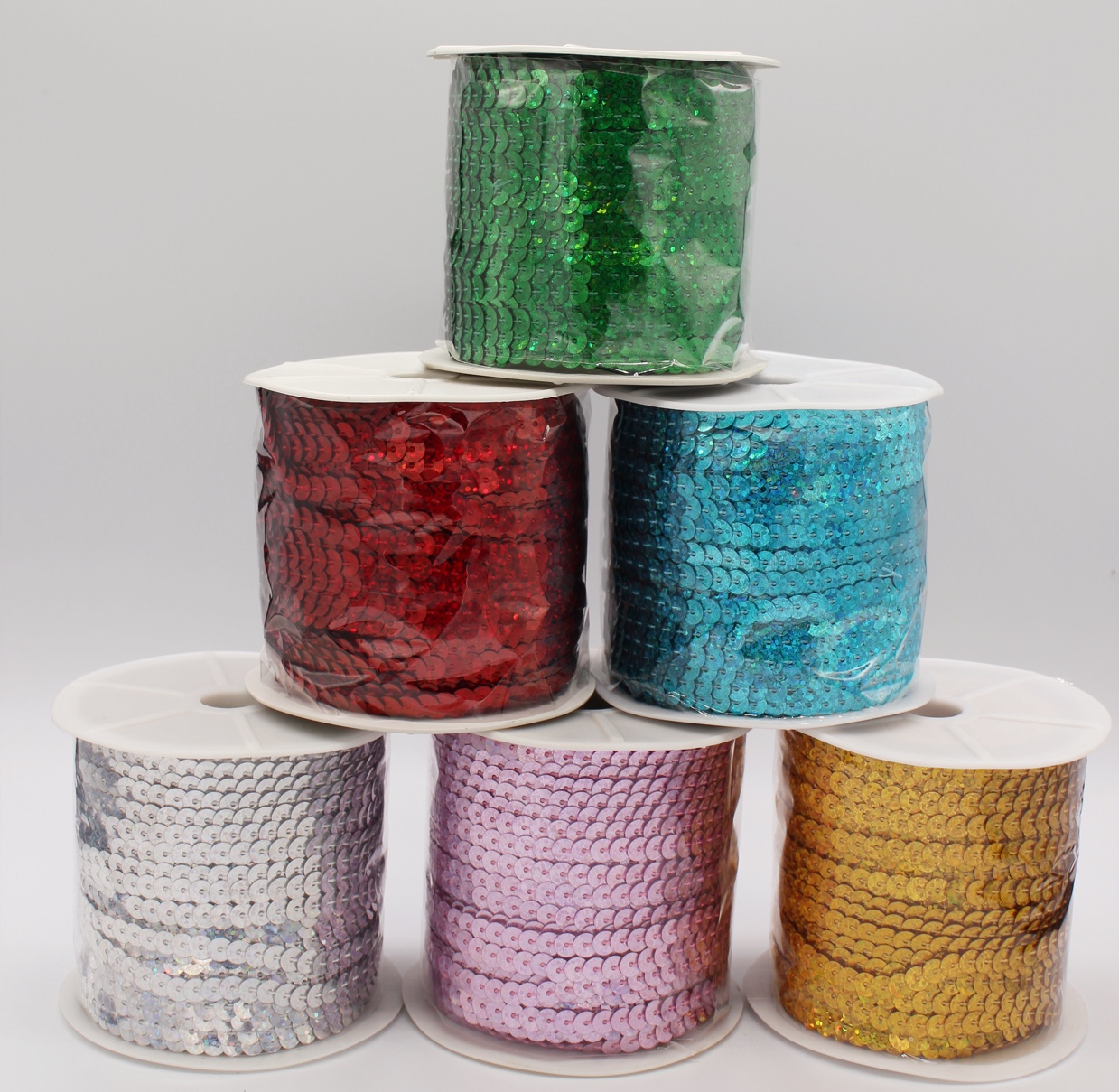 Manufacturers direct conventional 6mm laser PVC sequin belt sequin belt thumbnail
