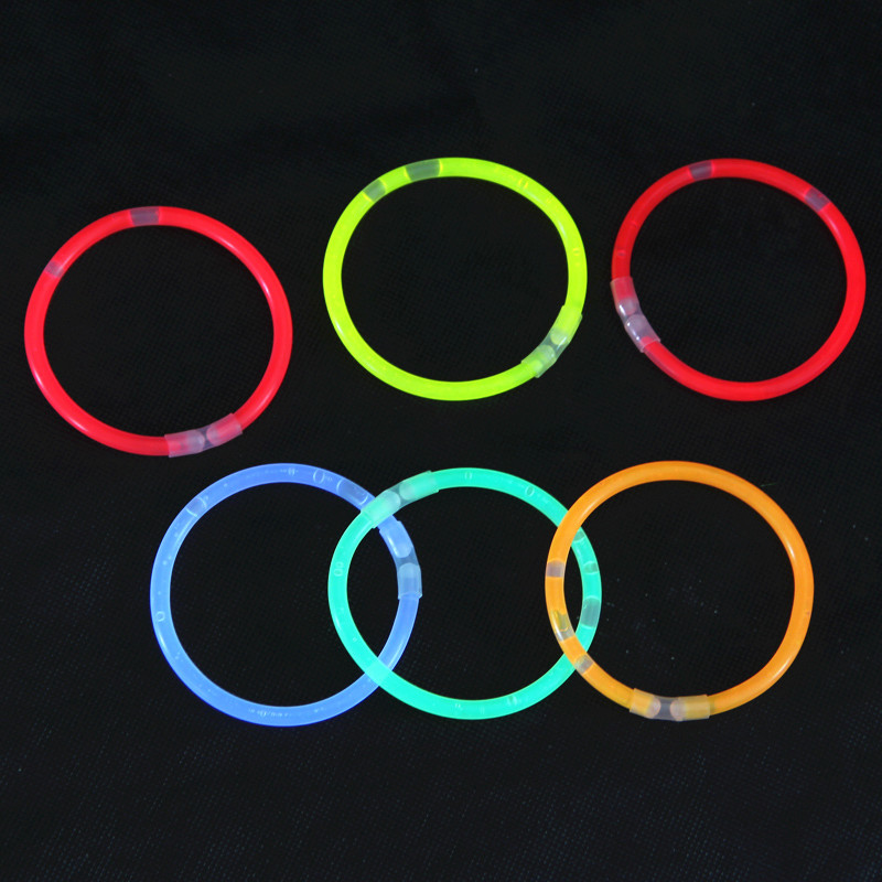 小孩玩具夜市地摊货15支装液体荧光棒发光儿童玩具套装夜光棒详情4