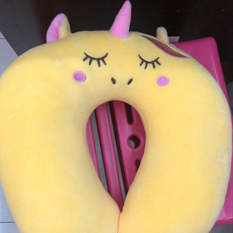 30*27cm颈枕，3-4个颜色，240pcs.0.4立方，25KG