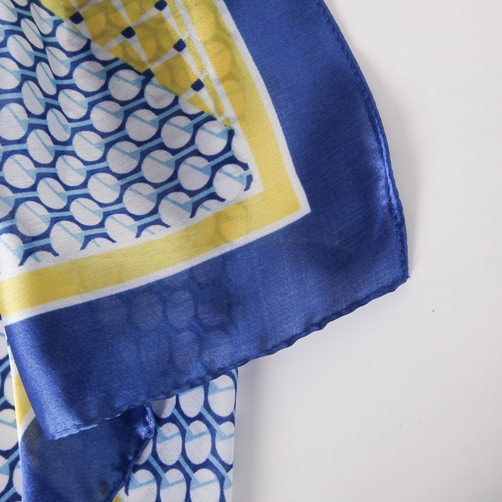 Silk satin triangular geometric spliced women's scarves, extra-large and long styles, spring and autumn scarves are in stock and selling well undefined