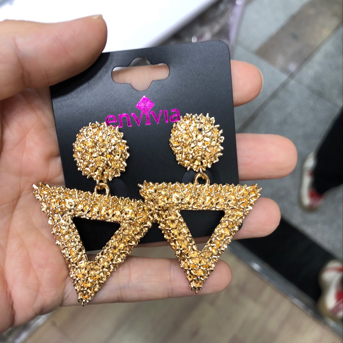 Pop triangle earrings thumbnail