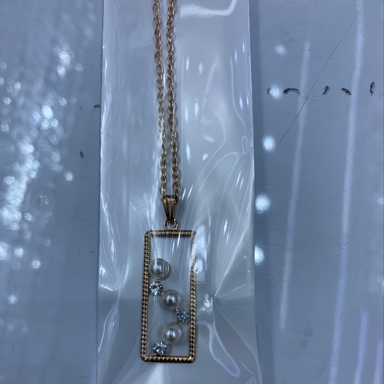 قلادة لؤلؤة مستطيلة الشكل details Picture