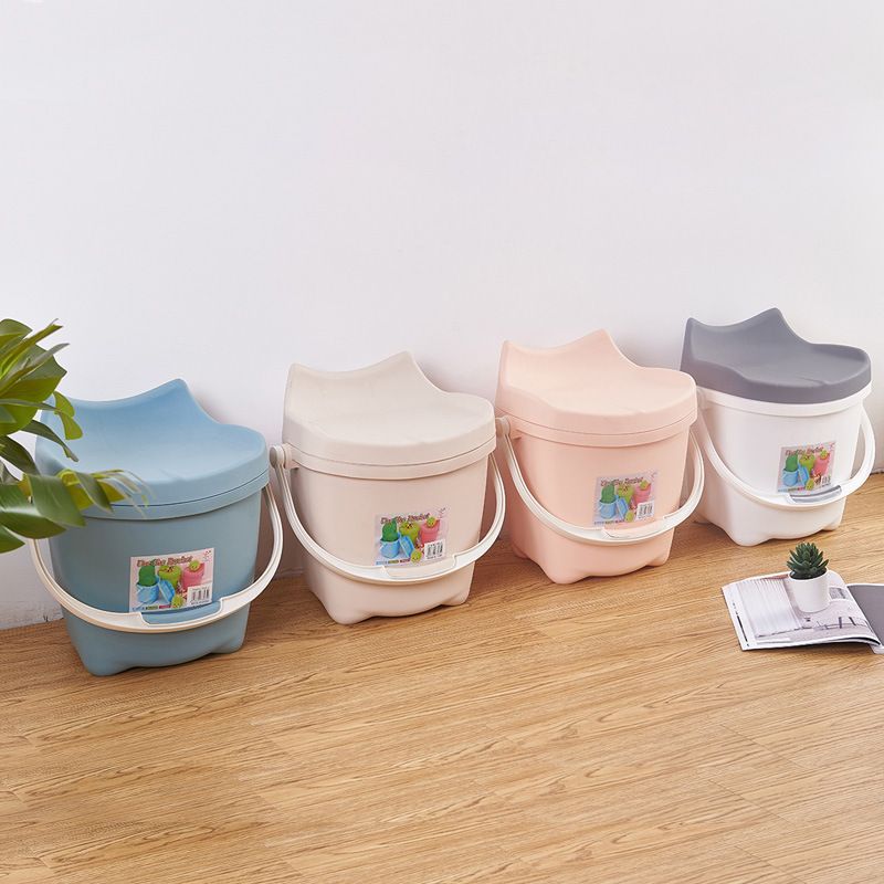 Direct-sale plastic water buckets with LIDS, thickened, can be carried and used for bathing, children's seat buckets and stools, household toys and snack storage buckets details Picture