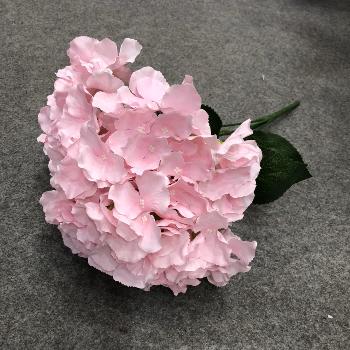 Artificial hydrangea, single plastic flower, 5 hydrangea wedding flowers details Picture