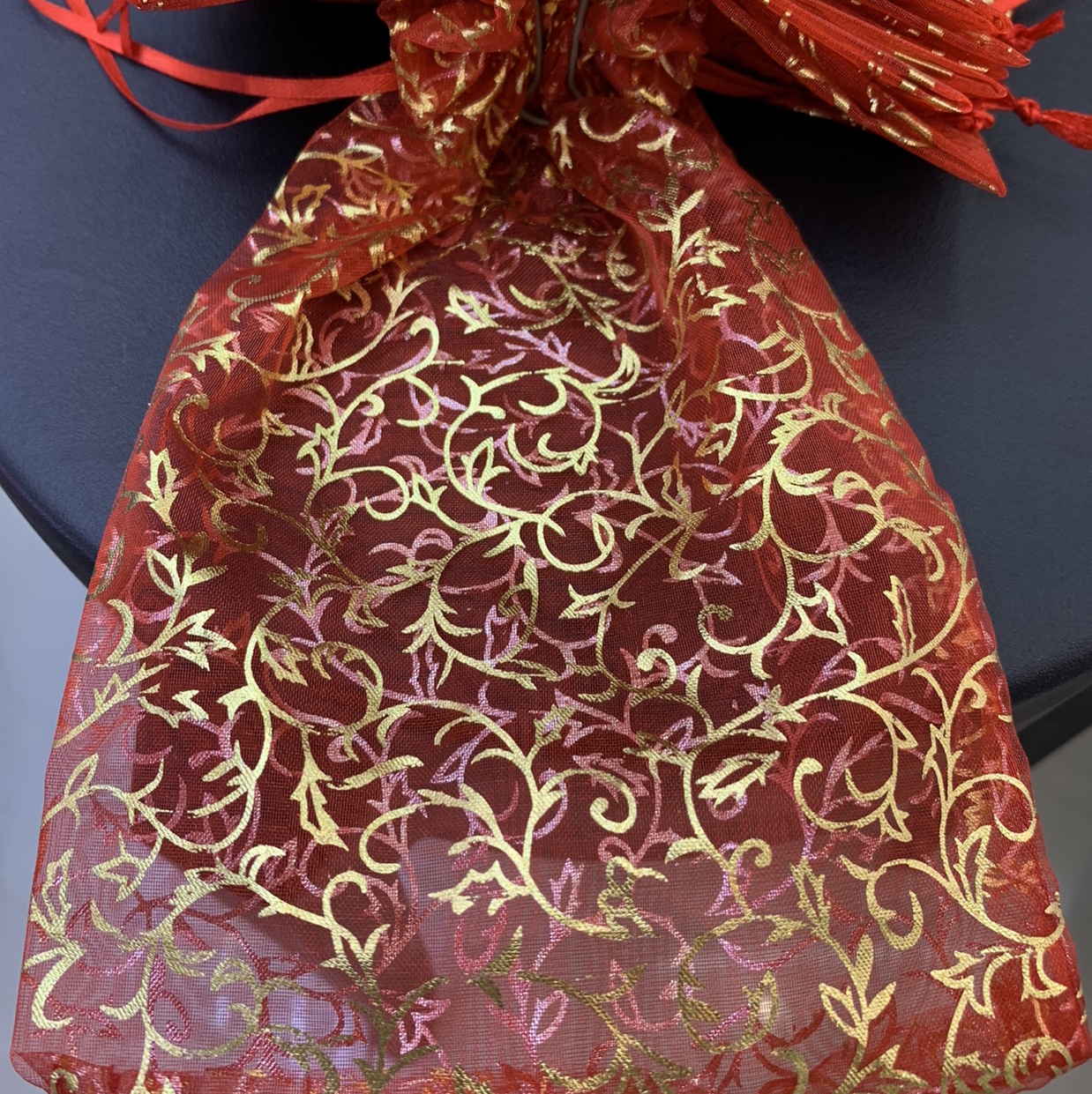 Gold-embossed gauze pocket Item Picture