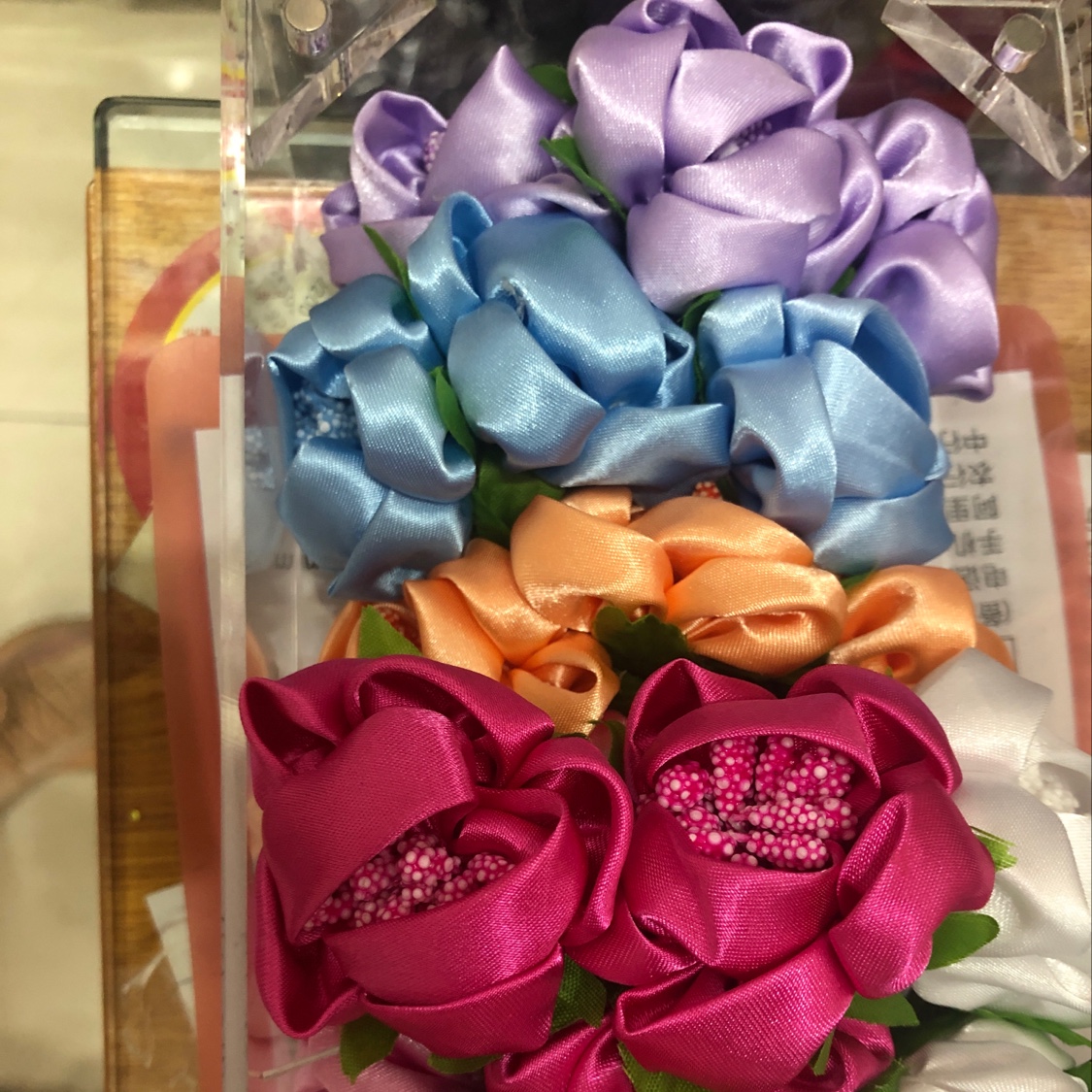 1231 satin flowers thumbnail