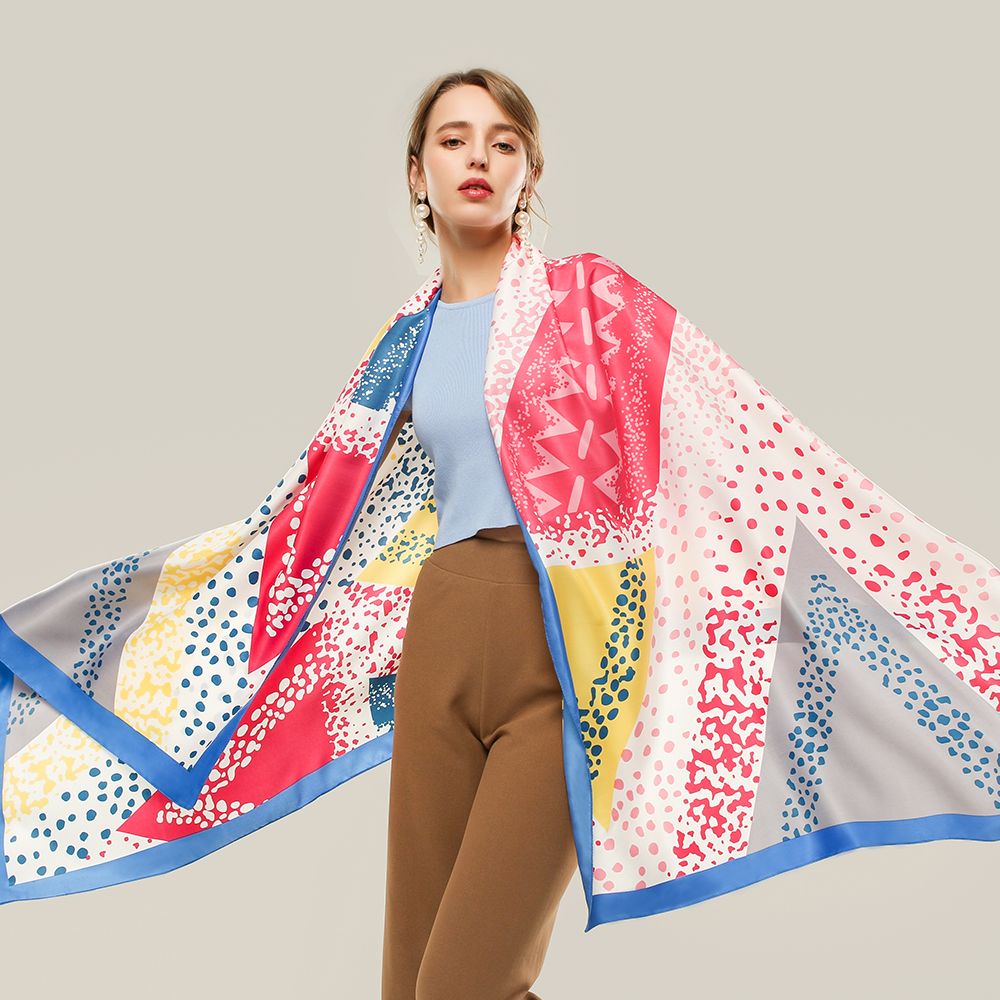 Cross-Border Foreign Trade Source Triangular Geometric Pattern Polyester Women's Scarf Twill Triangle Block Scarf Specification drawing