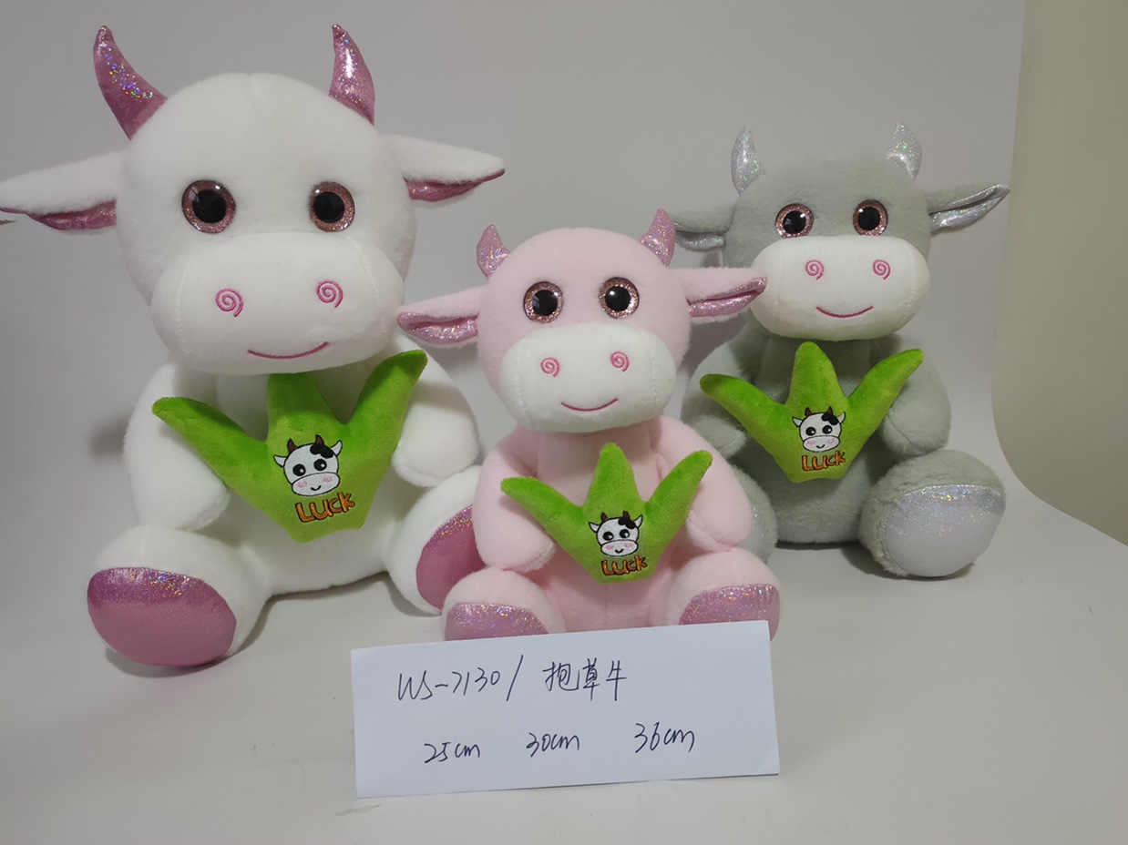 Manufacturers direct sales of high-end plush toys cute cow 7130 style