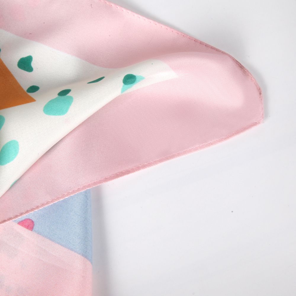 Cross-Border Foreign Trade Source Triangular Geometric Pattern Polyester Women's Scarf Twill Triangle Block Scarf undefined