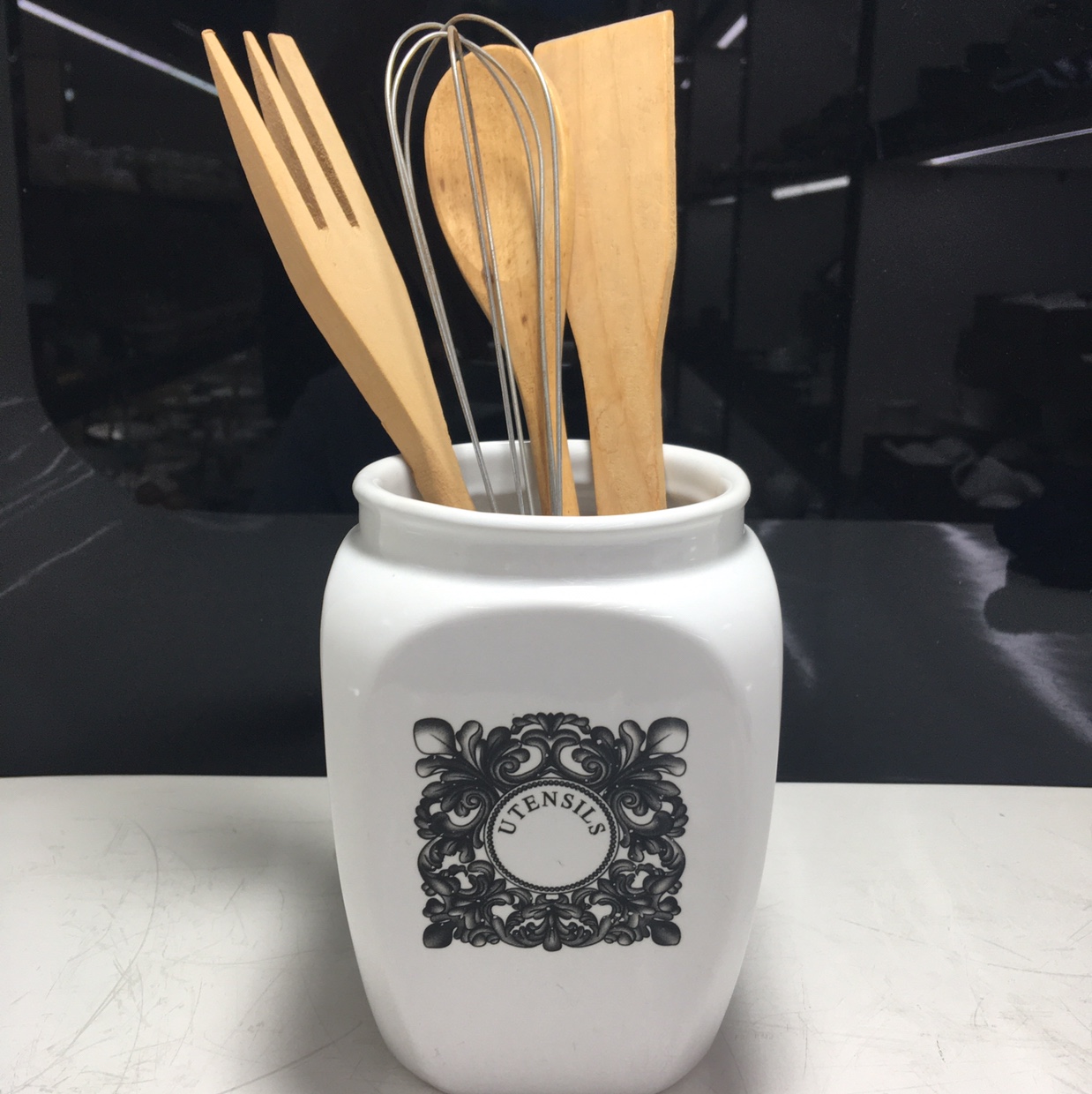 陶瓷罐子家居工艺用品收纳罐装饰用品工具桶